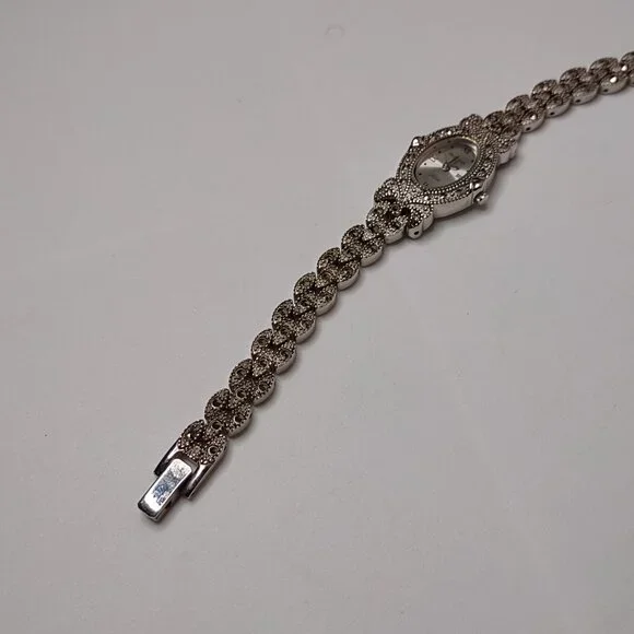 Very Pretty Armitron Now Watch - Picture 15 of 15